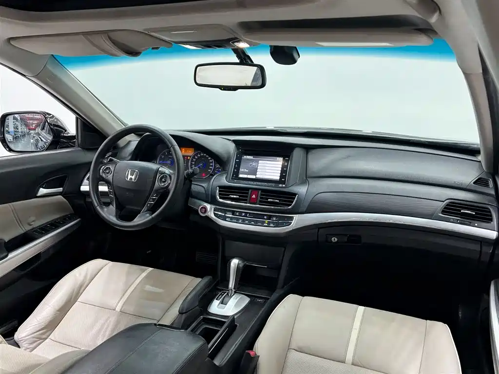 Honda Crosstour 2015 — фото 13