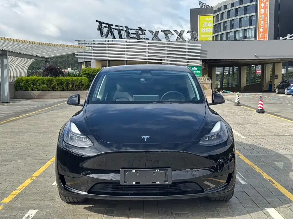 Tesla Model Y 2022 — фото 3
