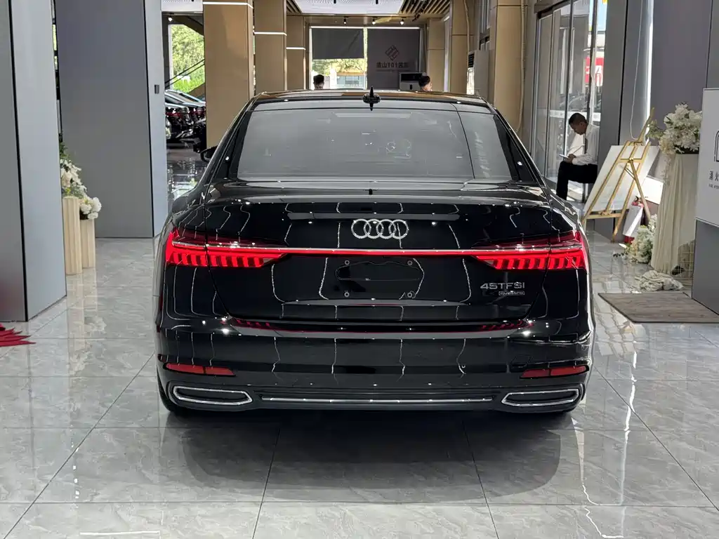 Audi A6L 2021