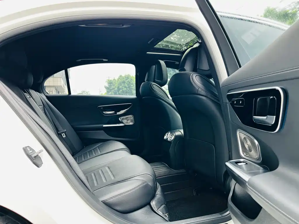 Mercedes-Benz C-Class 2021 — фото 12