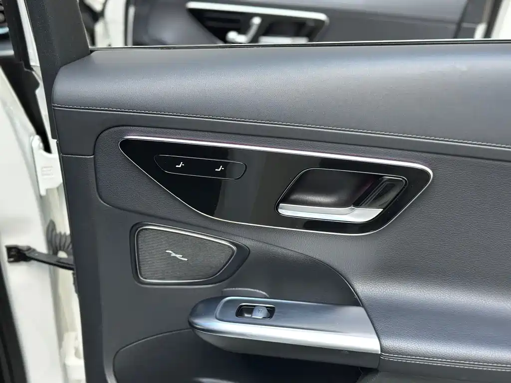 Mercedes-Benz C-Class 2021 — фото 22