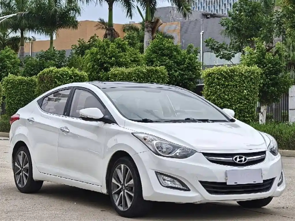 Hyundai Elantra Langdong 2015 — фото 3