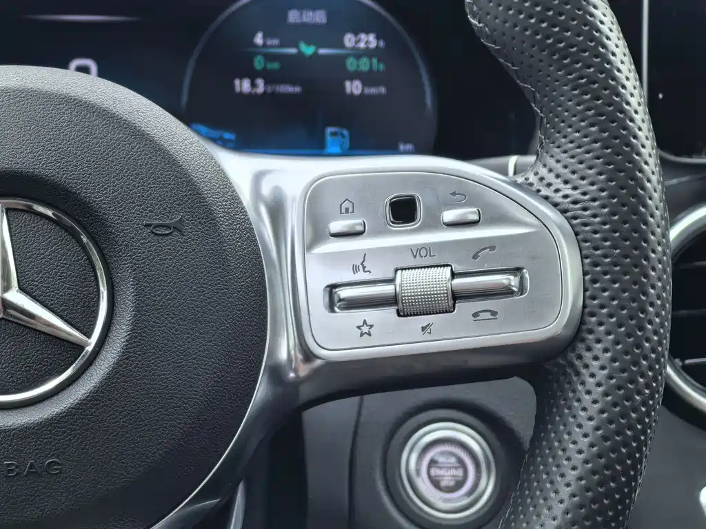 Mercedes-Benz C-Class 2021 — фото 16
