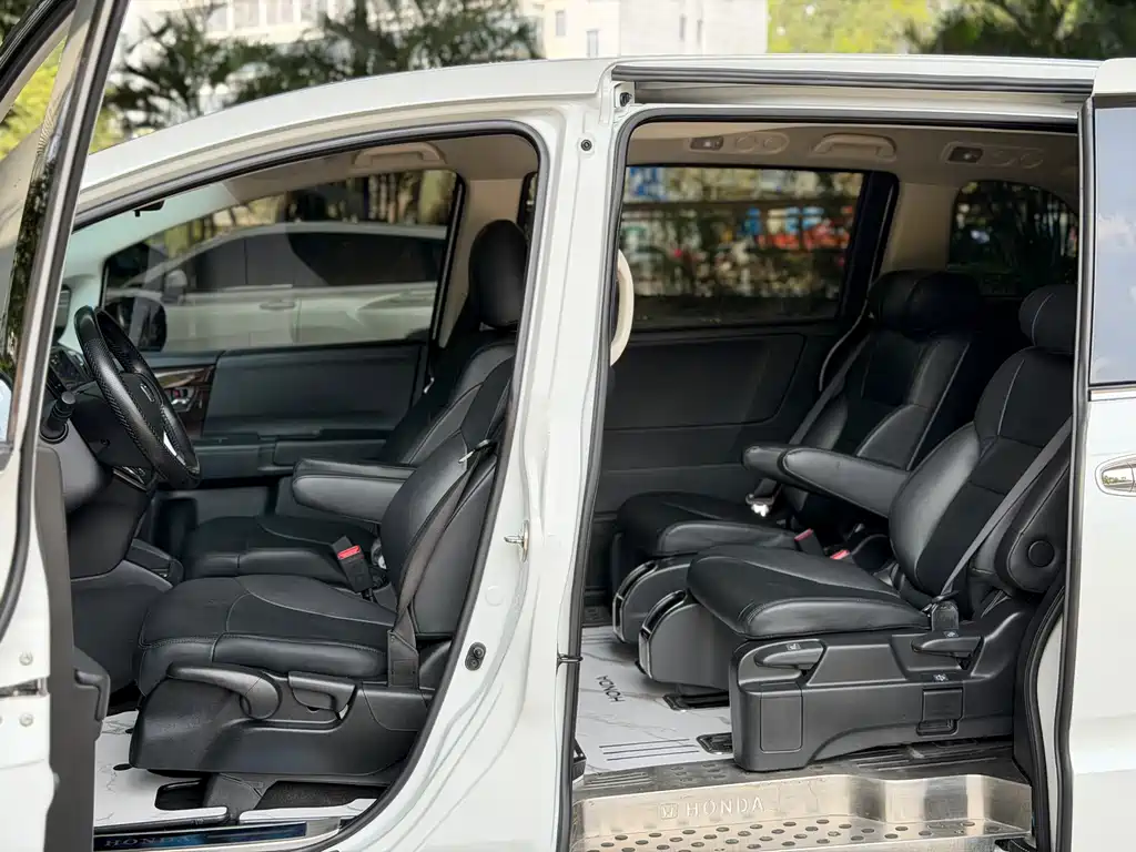 Honda Odyssey 2021 — фото 12