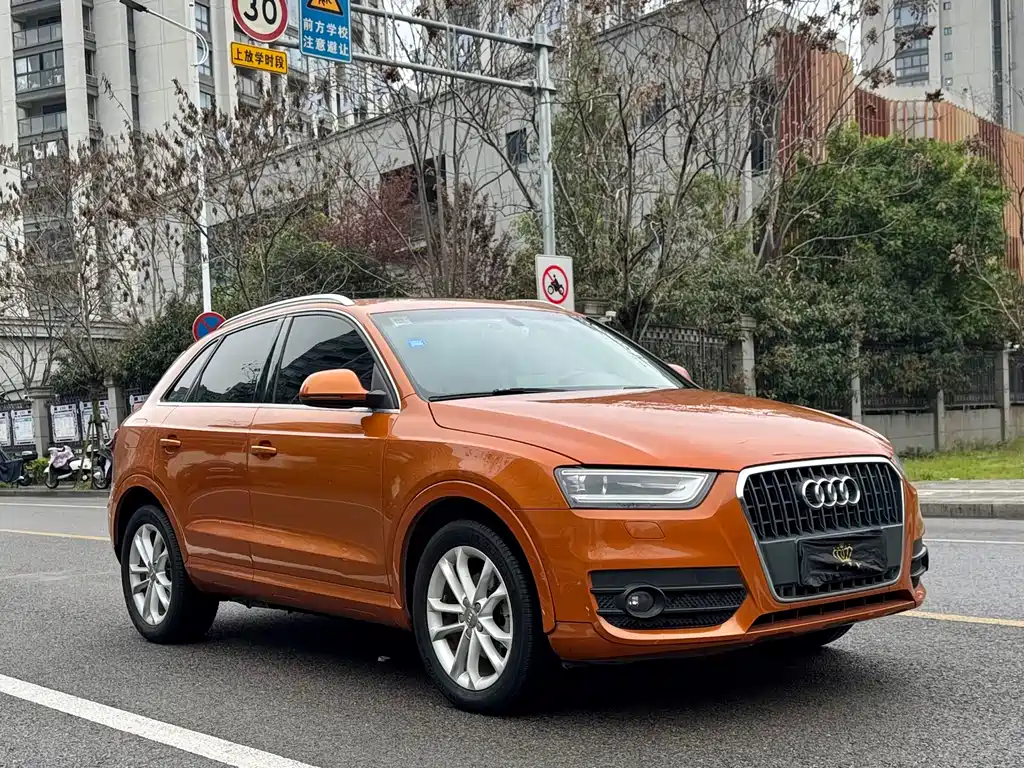 Audi Q3 2013 — фото 8