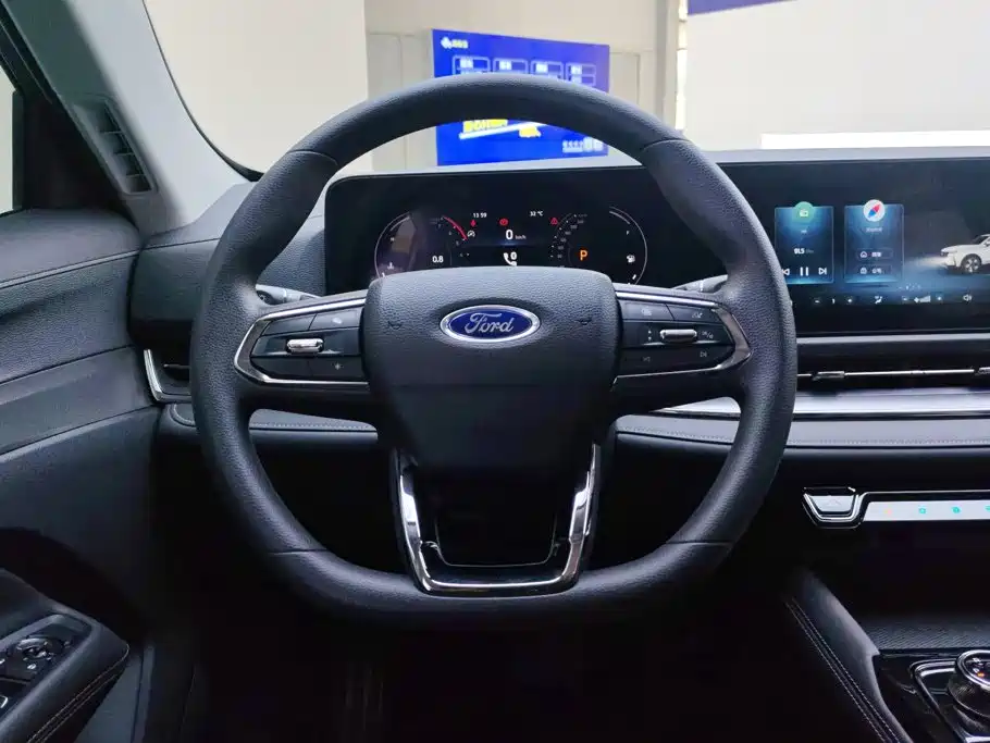 Ford Territory 2024 — фото 15