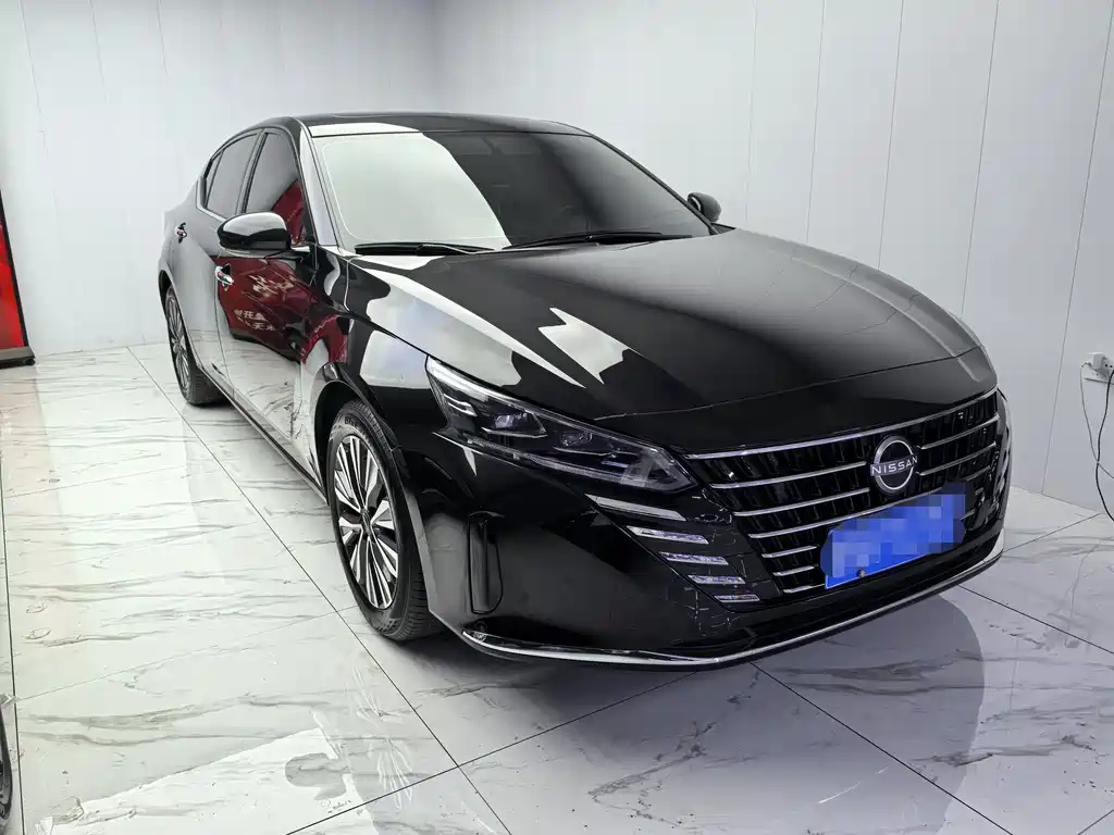 Nissan Teana 2025