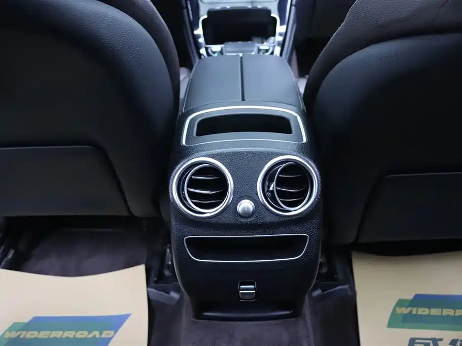 Mercedes-Benz GLC 2021 — фото 20