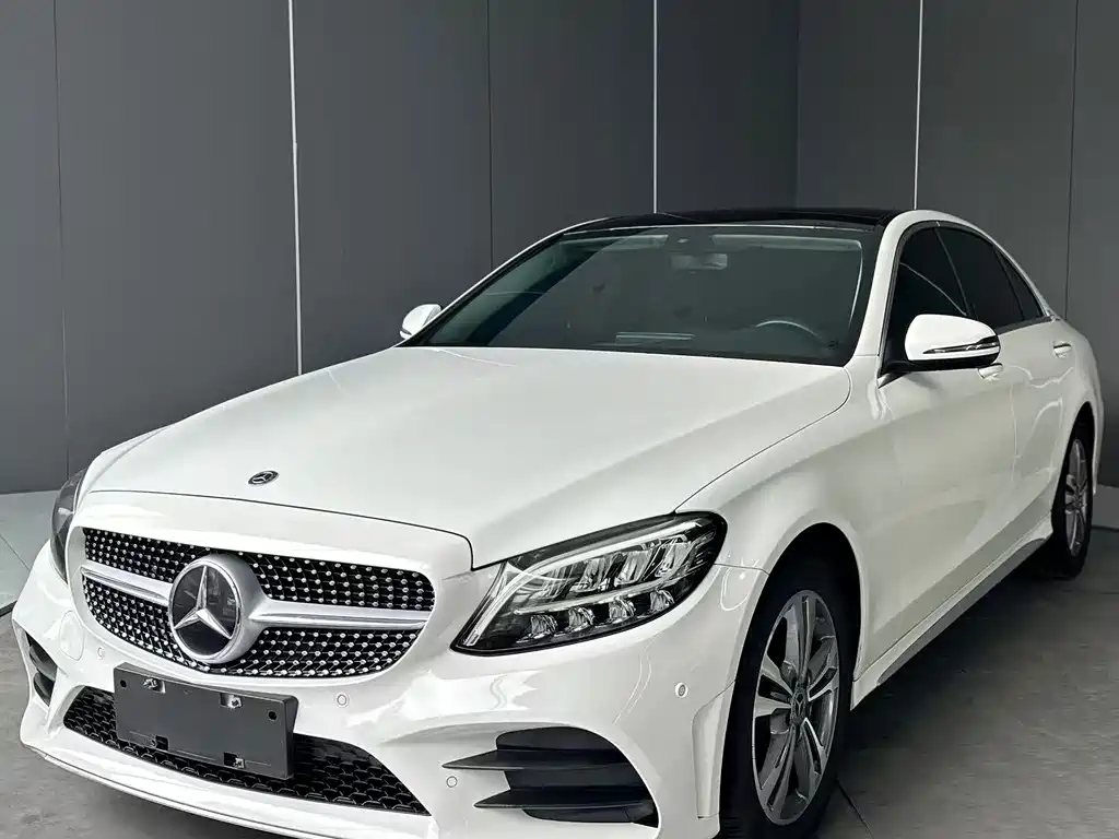 Mercedes-Benz C-Class 2021