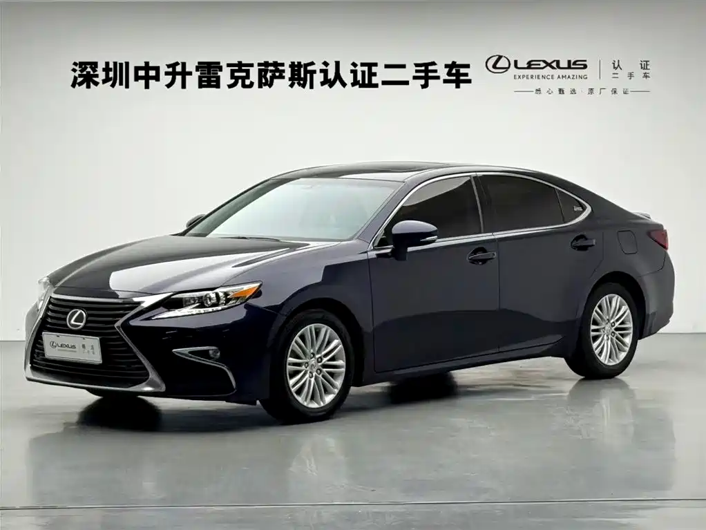 Lexus ES 2018 — фото 1