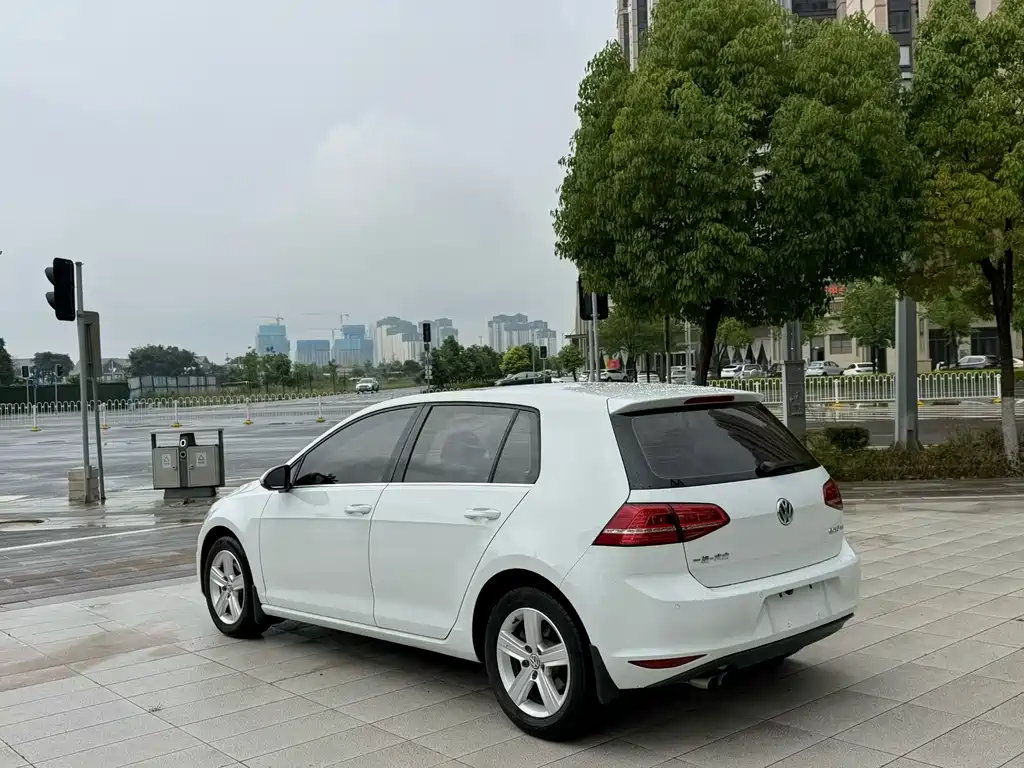 Volkswagen Golf 2015