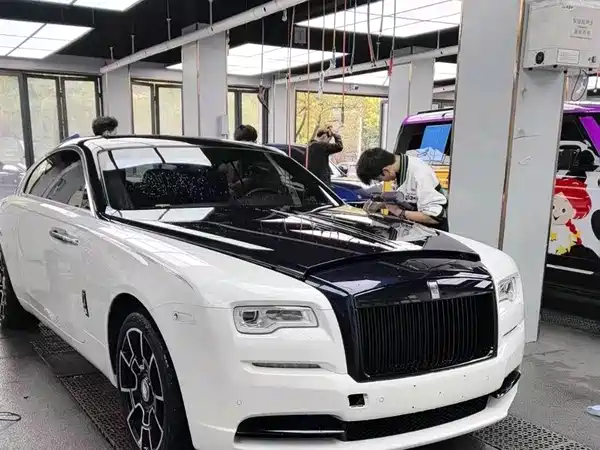 Rolls-Royce Phantom 2021
