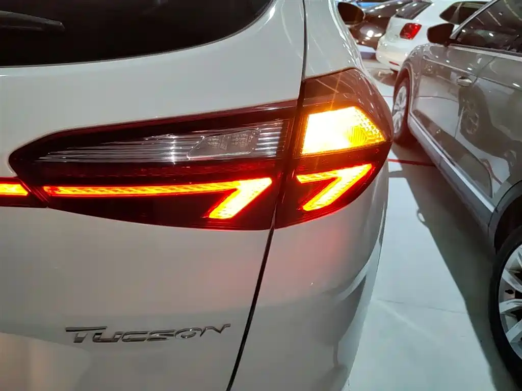 Hyundai Tucson 2020 — фото 8