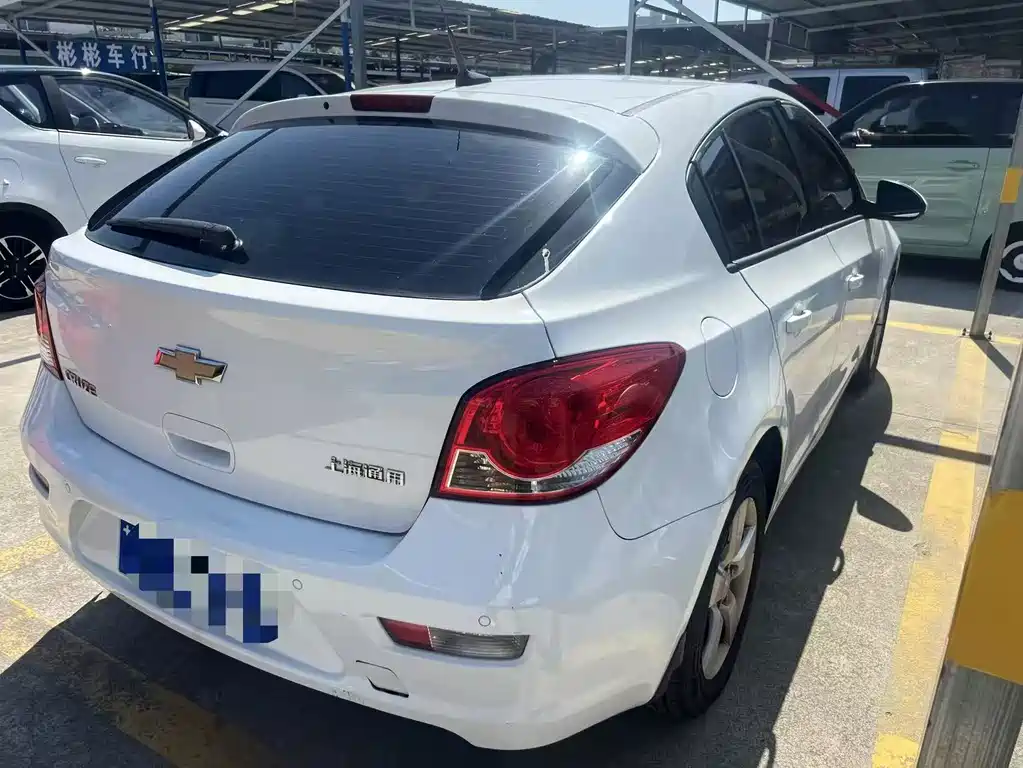 Chevrolet Cruze 2014 — фото 10