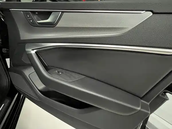 Audi A6L 2021