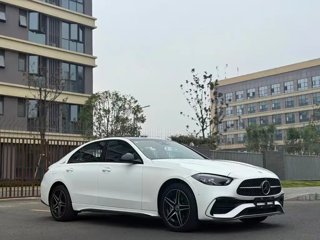 Mercedes-Benz C-Class 2024