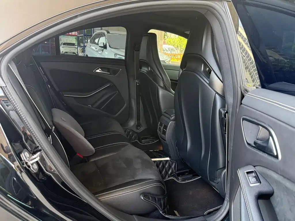 Mercedes-Benz CLA AMG 2018 — фото 14