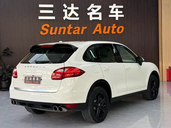 Porsche Cayenne 2011