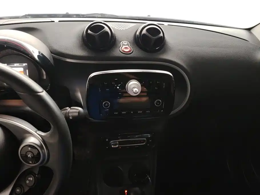 smart fortwo 2016 — фото 13