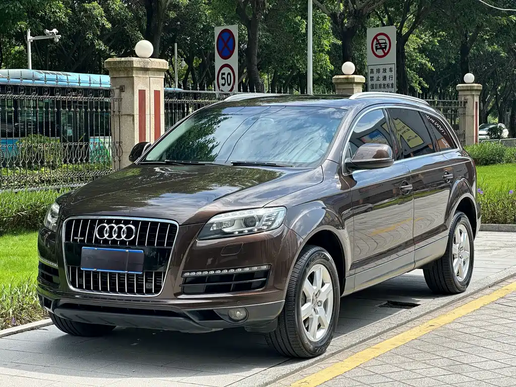 Audi Q7 2014 — фото 1