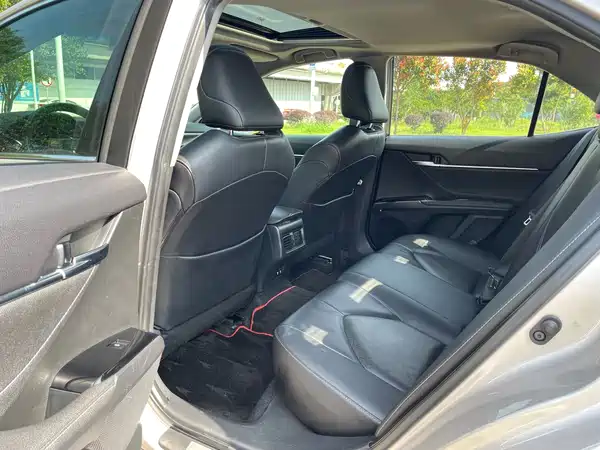 Toyota Camry 2019