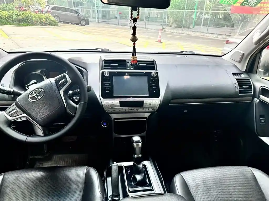 Toyota Prado 2019 — фото 6