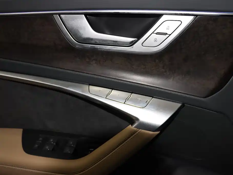 Audi A6L 2021 — фото 11