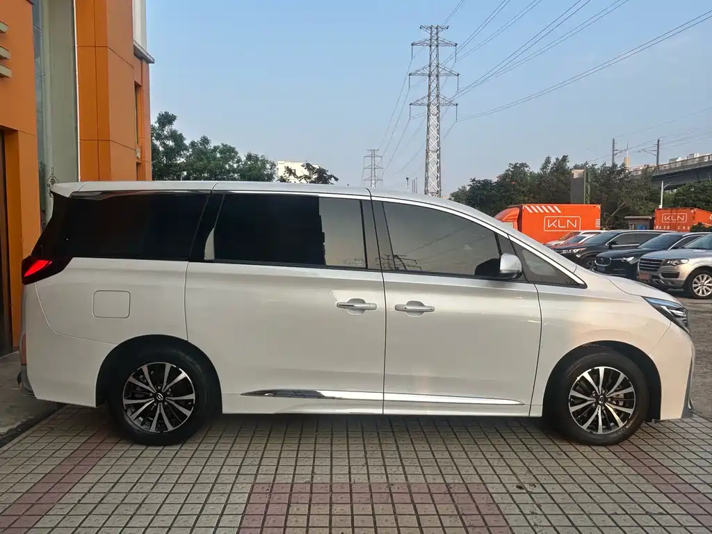 GAC Motor Trumpchi M8 2023 — фото 9