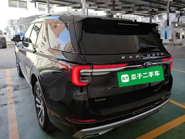 Ford Explorer 2025