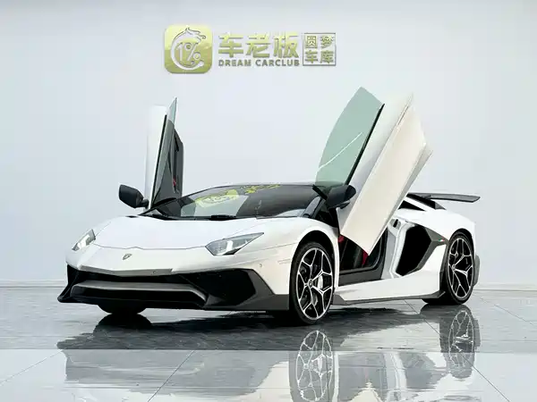 Lamborghini Aventador 2012