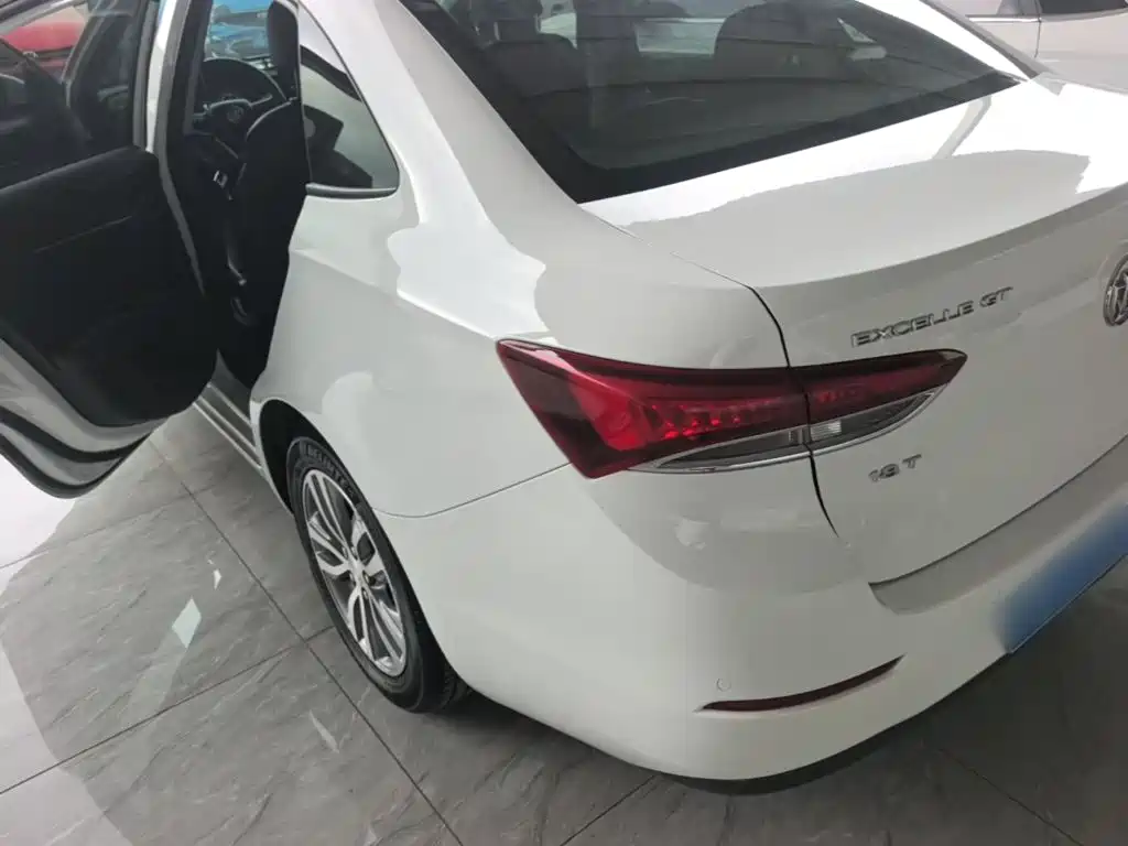 Buick Excelle 2019