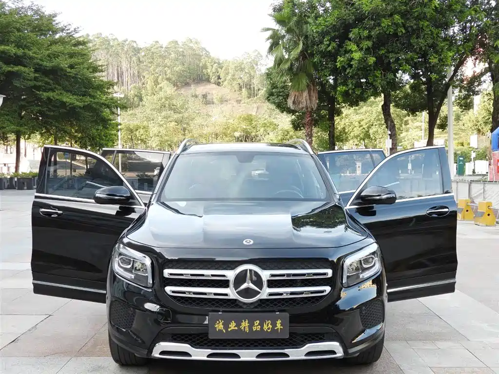 Mercedes-Benz GLB 2021