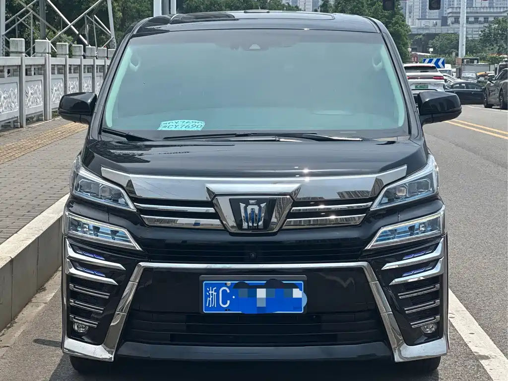 Toyota Vellfire 2021 — фото 2