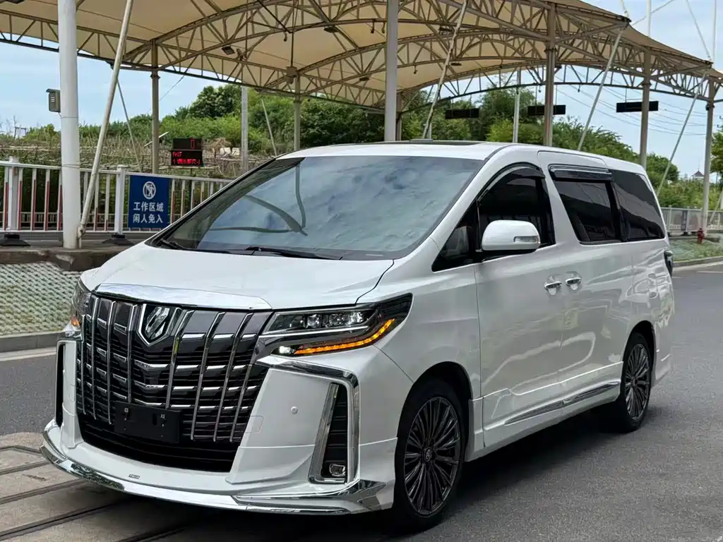 Toyota Alphard 2015 — фото 1