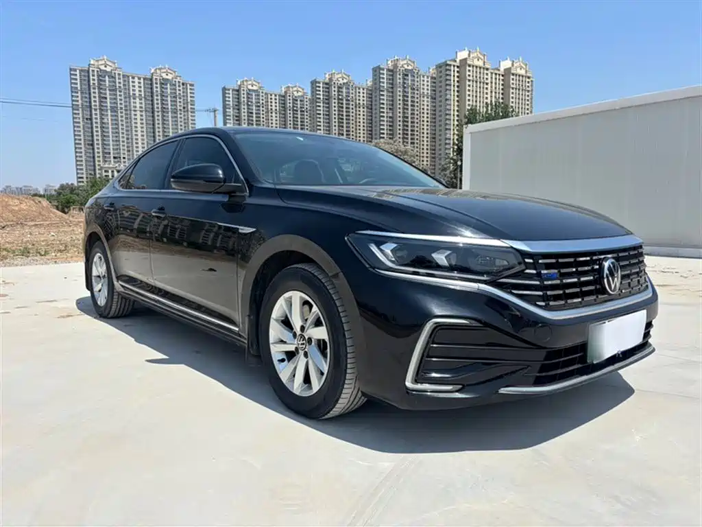 Volkswagen Passat PHEV 2022 — фото 12