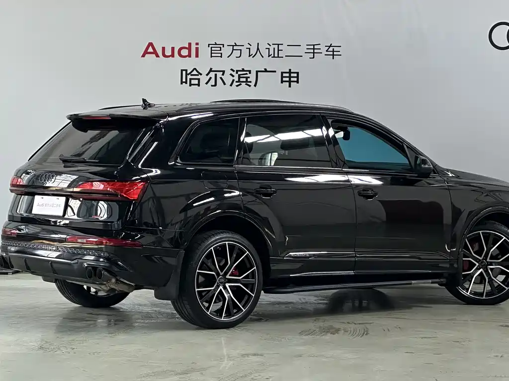 Audi Q7 2025 — фото 2