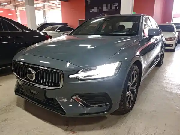 Volvo S60 2024