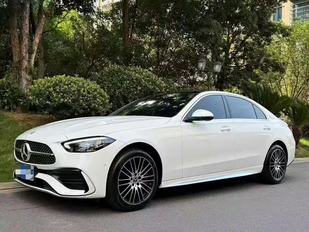 Mercedes-Benz C-Class 2023 — фото 1