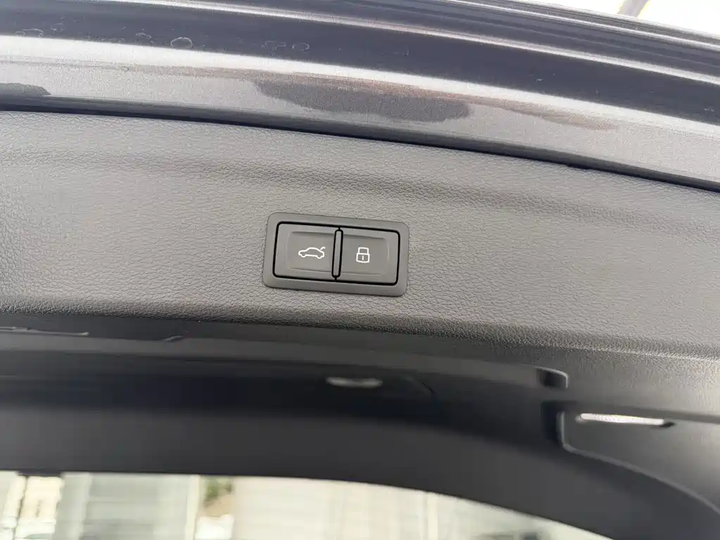 Audi Q3 2022 — фото 14