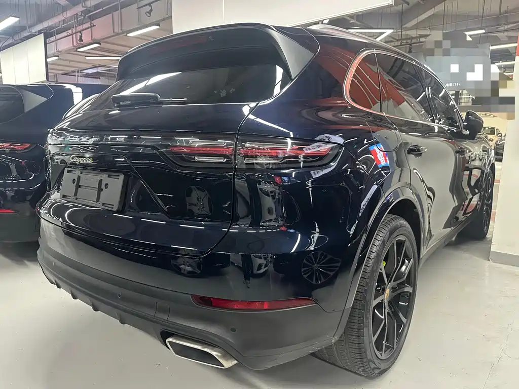 Porsche Cayenne Hybrid 2021 — фото 4
