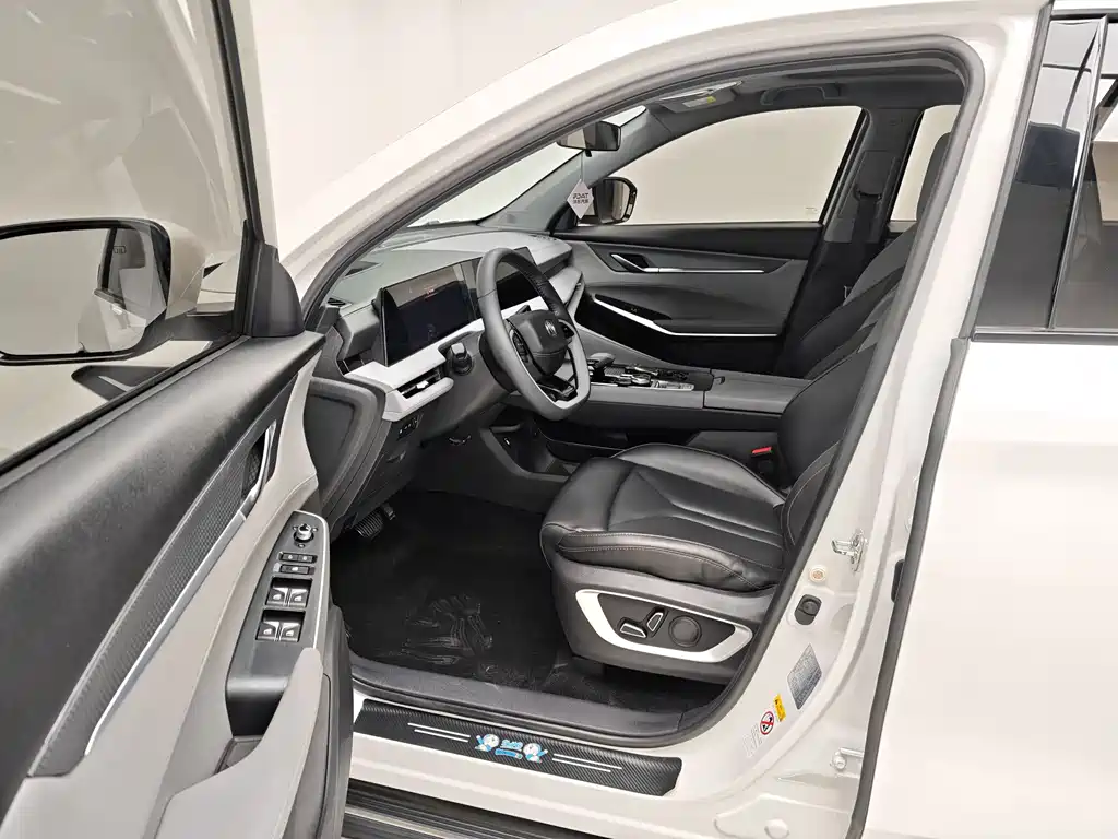 Changan CS75PLUS 2022 — фото 12