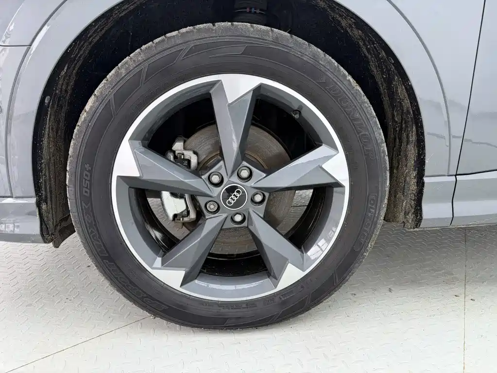 Audi Q3 2022 — фото 12