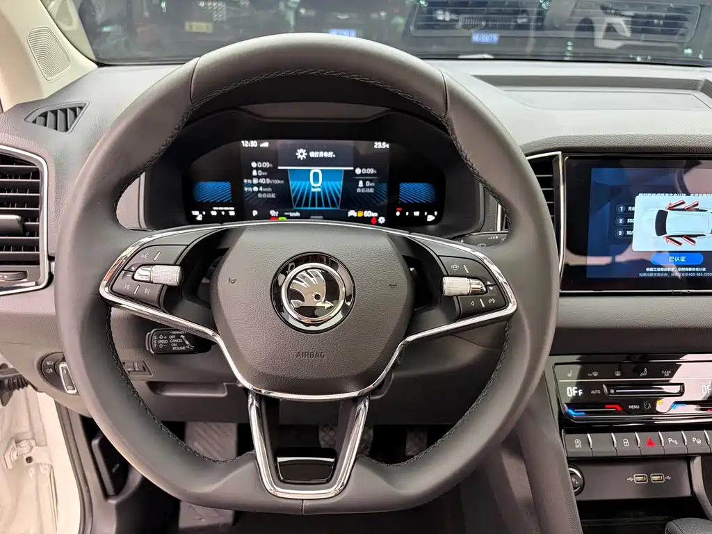 Skoda Korok 2022 — фото 10