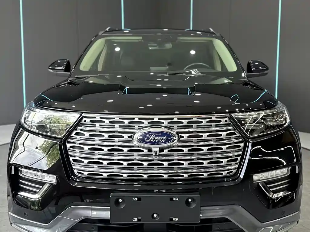Ford Explorer 2021 — фото 2