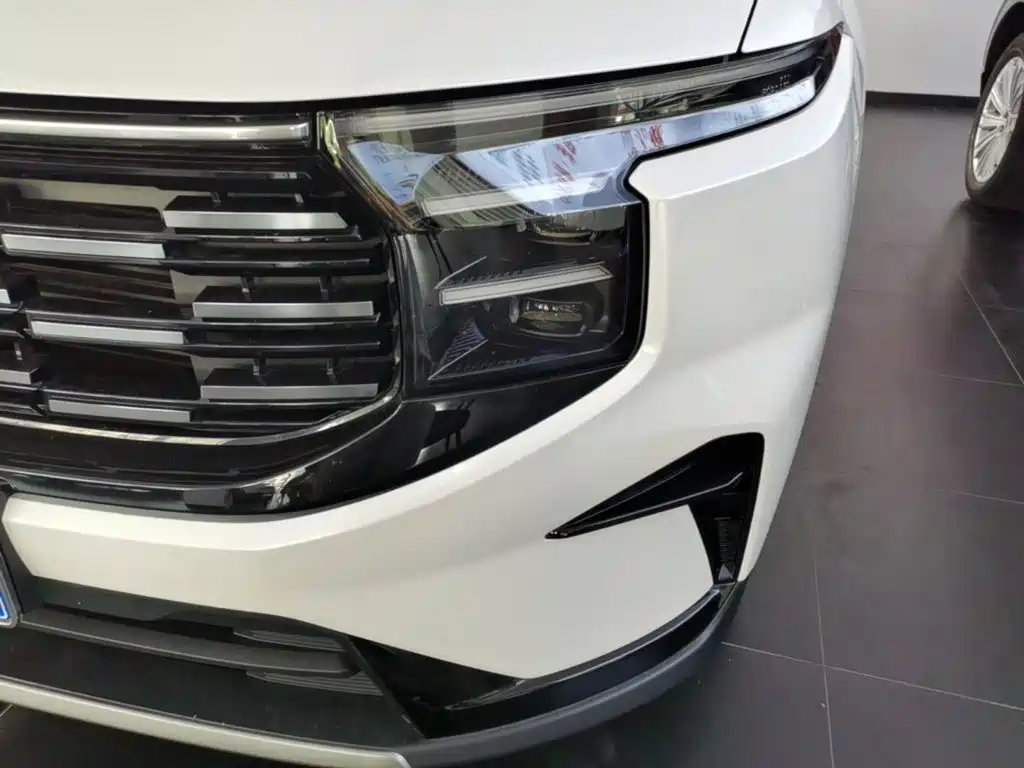 Ford Edge 2025 — фото 24