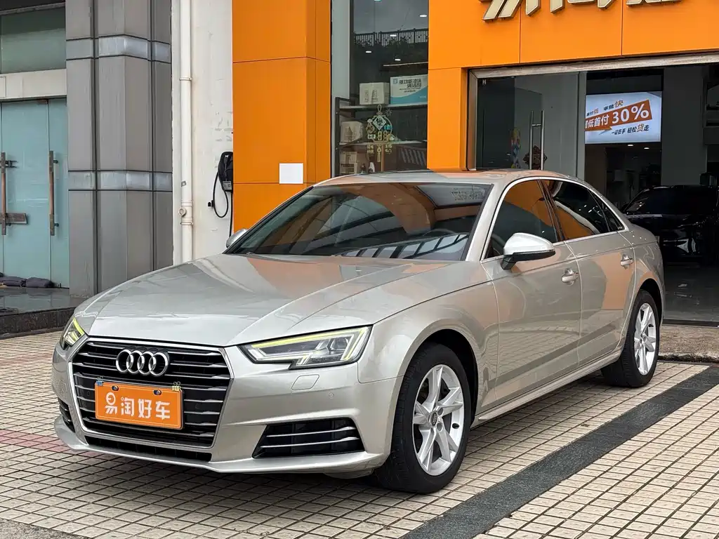 Audi A4L 2018 — фото 4