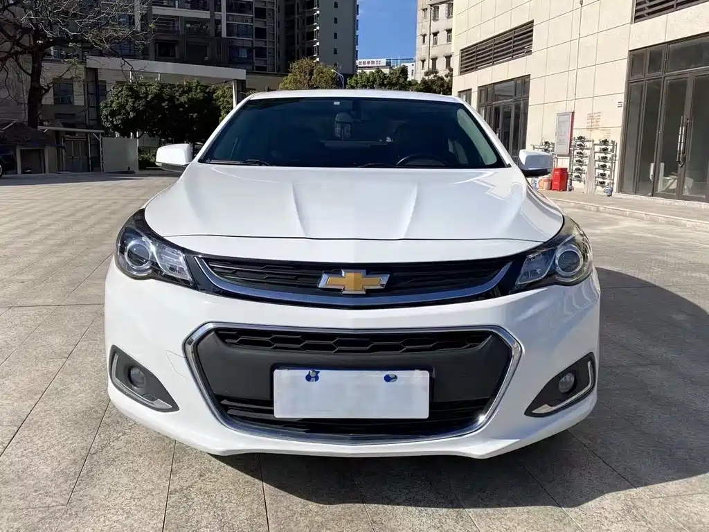 Chevrolet Malibu 2018 — фото 2