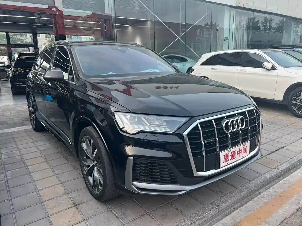 Audi Q7 2020 — фото 2
