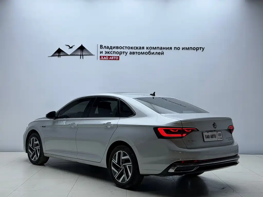 Volkswagen Sagitar 2022
