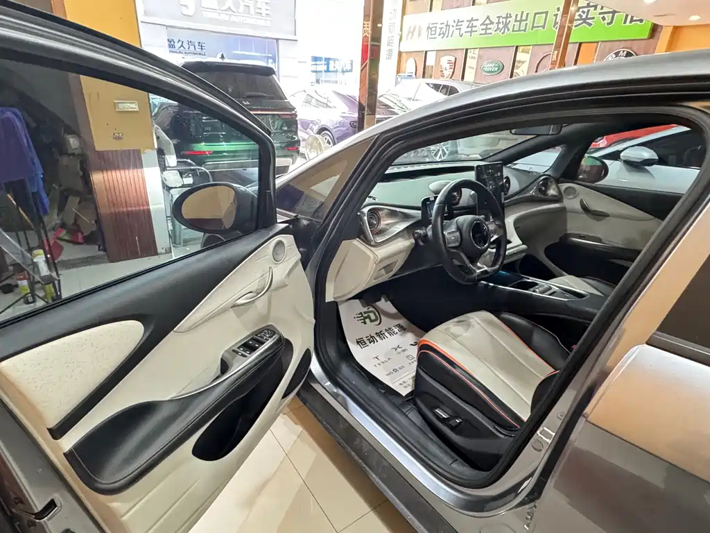 BYD Dolphin 2022 — фото 17